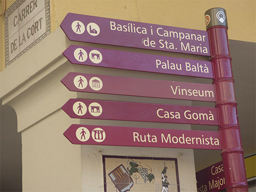 Vilafranca del Penedès estrena senyals intel·ligents que permeten descarregar-se informació turística via bluetooth