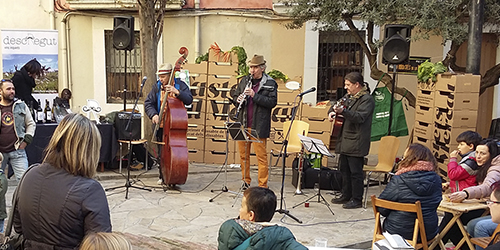 L’estudi Dissenyemacasa guanya un premi Laus pel disseny de “Tastets al mercat”